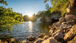 imagegratuite.com_00000321_L_f2-lake-cave-sunset